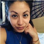 Ragazza nata in Latino America, cresciuta in Italia e parlante Italiano praticamente madrelingua